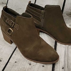 GREEN ANKLE BOOTS